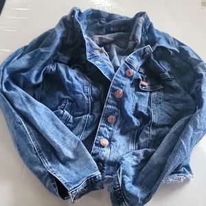 Cropped denim jacket